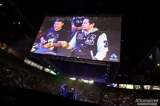 画像集 No.052のサムネイル画像 / ［EVO2016］「GGXrdR」部門，優勝はまちゃぼー選手。「ストV」では韓国Infiltration選手が栄冠を手にしたEVO2016最終日，現地レポートまとめ