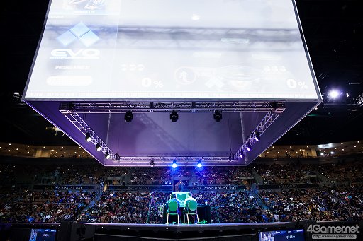 画像集 No.072のサムネイル画像 / ［EVO2016］「GGXrdR」部門，優勝はまちゃぼー選手。「ストV」では韓国Infiltration選手が栄冠を手にしたEVO2016最終日，現地レポートまとめ