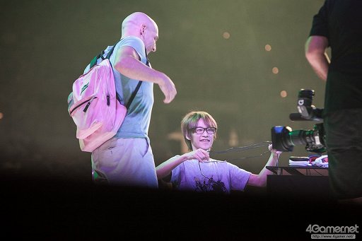 画像集 No.095のサムネイル画像 / ［EVO2016］「GGXrdR」部門，優勝はまちゃぼー選手。「ストV」では韓国Infiltration選手が栄冠を手にしたEVO2016最終日，現地レポートまとめ