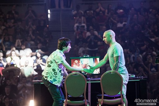 画像集 No.102のサムネイル画像 / ［EVO2016］「GGXrdR」部門，優勝はまちゃぼー選手。「ストV」では韓国Infiltration選手が栄冠を手にしたEVO2016最終日，現地レポートまとめ
