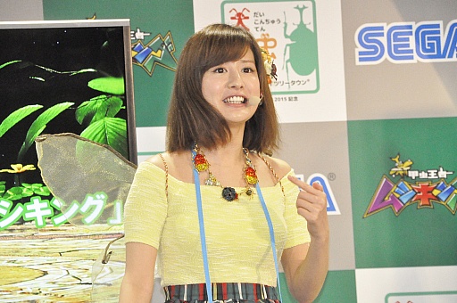 画像集 No.006のサムネイル画像 / クワガタ派の篠原信一さんとカブトムシ派のカブトムシゆかりさんが対決。「新甲虫王者ムシキング」稼働開始記念イベントをレポート