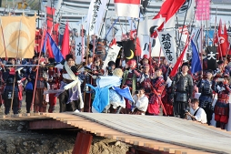 画像集 No.076のサムネイル画像 / イケメン武将たちとふたり旅気分が楽しめる「イケメン戦国」×山梨県笛吹市コラボ&大迫力の川中島合戦戦国絵巻レポート