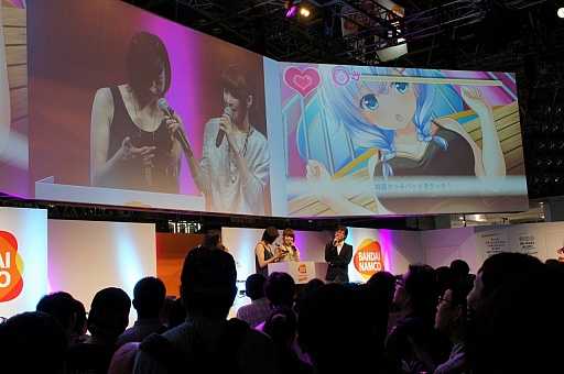 画像集 No.012のサムネイル画像 / ［TGS 2015］名塚佳織さん＆佐藤利奈さんが，ゲームの魅力を紹介。「ガールフレンド（仮）きみと過ごす夏休み」スぺシャルステージをレポート