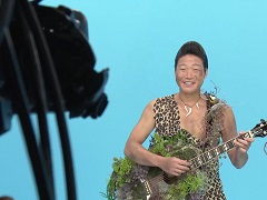 PS4版「ARK:Survival Evolved」,ANZEN漫才のみやぞんさんが出演するWeb CMのメイキング映像が公開に