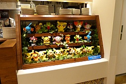 画像集 No.004のサムネイル画像 / サンシャインシティに「ピカチュウとポケモンおんがくたいカフェ by スイーツパラダイス」がオープン。ファンが楽しめるメニュー盛りだくさんの内覧会をレポート