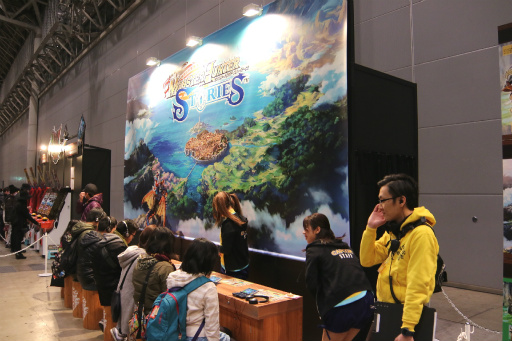 画像集 No.055のサムネイル画像 / 「モンスターハンターフェスタ’16」東京大会が開催。「モンスターハンタークロス」の最新情報が発表されたステージや「狩王決定戦」などの模様をレポート