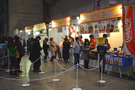 画像集 No.091のサムネイル画像 / 「モンスターハンターフェスタ’16」東京大会が開催。「モンスターハンタークロス」の最新情報が発表されたステージや「狩王決定戦」などの模様をレポート