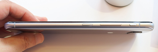 画像集 No.011のサムネイル画像 / ASUS，新型スマートフォン「ZenFone 6」を8月23日発売。180度回転するカメラ「Flip Camera」が見どころだ