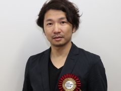 開催中の「第21回 文化庁メディア芸術祭作品展」会場で,エンターテインメント部門の大賞を受賞した「人喰いの大鷲トリコ」の上田文人氏に感想を聞いた