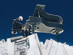 NieRシリーズのピアノアルバム「NieR:Piano Journeys」本日発売。ピアニストのベンヤミン・ヌス氏が出演するPVを公開
