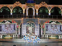 連日のサプライズゲストにサプライズしたシンデレラガールズ4thライブ「THE IDOLM@STER CINDERELLA GIRLS 4thLIVE TriCastle Story」最終日の模様をあなたへ