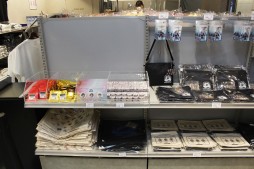 画像集#022のサムネイル/デレマス10周年ライブツアーを振り返る展示会「M@GICALCOLLECTION!!!」,70着以上の衣装が間近で鑑賞できた内覧会をレポート