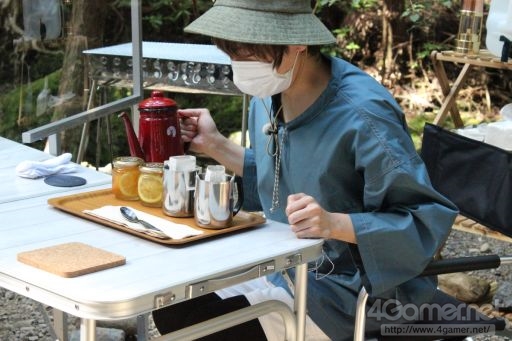 画像集 No.025のサムネイル画像 / 「あんスタ！！」配信番組「CAFE CINNAMON ニキズキッチン」第11回収録現場に潜入レポート。7珍味があんさんぶるしたシークカバブをつくる
