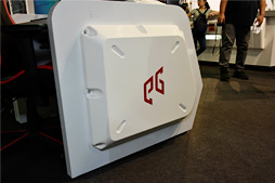 画像集 No.014のサムネイル画像 / ［COMPUTEX］「eスポーツカフェ組み立てキット，売ります」。ゲームデバイスのEpicGearが一風変わったビジネスの開始を宣言