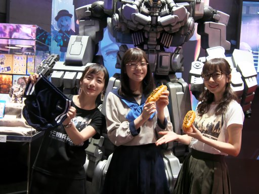 画像集 No.005のサムネイル画像 / ［TGS 2019］貴島明日香さんが可憐な制服姿を披露した「十三機兵防衛圏」スペシャルステージをレポート