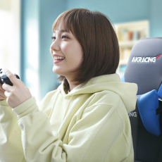 画像集#003のサムネイル/AKRacing製チェアのイメージキャラクターに本田 翼さんが就任