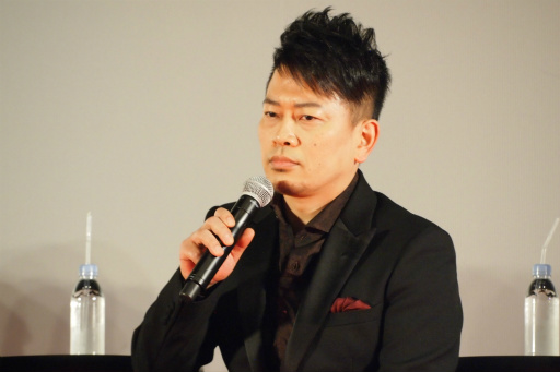 画像集 No.010のサムネイル画像 / 「龍が如く6 命の詩。」完成披露会が開催。ビートたけしさんや藤原竜也さん,小栗 旬さんら豪華出演陣が勢揃い