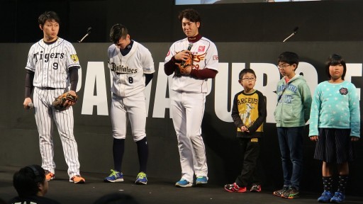 画像集 No.033のサムネイル画像 / 「パワプロ」のNo.1プレイヤーが決定。大谷翔平選手や川﨑宗則選手らプロ野球選手も登壇した「パワプロフェスティバル2016」決勝大会をレポート