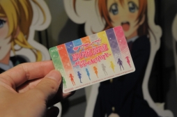 画像集 No.031のサムネイル画像 / AC版「ラブライブ！スクールアイドルフェスティバル」5月13日に開催されたロケテスト初日をレポート。クラブセガ秋葉原 新館で実際に“シャンシャン”体験してきた
