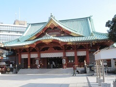 成功祈願のお祓いも行われた「ラブライブ!スクフェスAC」とTCG「スクコレ」の合同イベント「神田明神シャンシャン祭」の初日をレポート