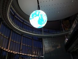 画像集 No.009のサムネイル画像 / VRの新しい形を目指す「Rez」の実験プロジェクトが始動! ひと味違った没入感を楽しめる,巨大なドーム型スクリーンを使ったイベントをレポート