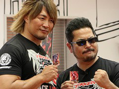 棚橋弘至選手×「鉄拳7」ラースのコラボコスチュームが実機披露。Web番組「生対決!棚橋弘至の鉄拳7FR バトルトーナメント」収録現場レポート