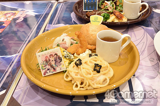 画像集 No.025のサムネイル画像 / 「セガコラボカフェ池袋 バンドやろうぜ!」が4月7日から期間限定でオープン。小林正典さんも登場したレセプションの模様をレポート