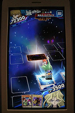 画像集 No.010のサムネイル画像 / ［TGS 2016］俺のターン，ドロー！　スマホ向けに最適化された“スピードデュエル”で青眼の究極竜を召喚。「遊戯王 デュエルリンクス」プレイレポート