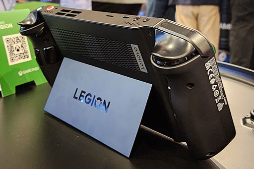 画像集 No.006のサムネイル画像 / 8.8インチ液晶+合体ゲームパッド付きの携帯型ゲームPC「Legion Go」を写真でチェック。今までにない機能や特徴に要注目だ