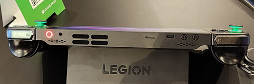 画像集 No.010のサムネイル画像 / 8.8インチ液晶+合体ゲームパッド付きの携帯型ゲームPC「Legion Go」を写真でチェック。今までにない機能や特徴に要注目だ