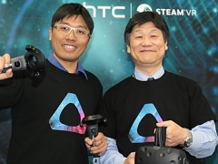 「なぜVRを?」「社風ですから」HTCの開発者に聞いたVive開発秘話。独特な形のコントローラにも工夫が凝らされていた