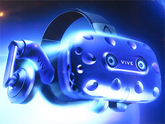 ［CES 2018］HTC，解像度が向上した新型VR HMD「Vive Pro」を発表。Viveをワイヤレス化する純正アダプターも