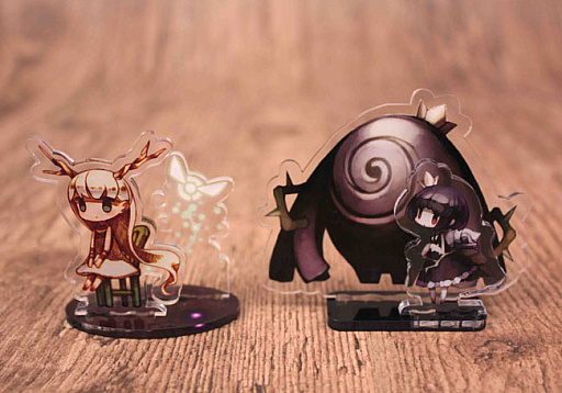 画像集 No.002のサムネイル画像 / 「ホタルノニッキ」と「ロゼと黄昏の古城」のアクリルフィギュアが発売