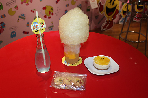 画像集 No.015のサムネイル画像 / 「PAC-MAN GINZA STYLE」が銀座三越でスタート。120種以上の「パックマン」グッズや，貴重なアーケードゲームが夏休みの銀座に大集合