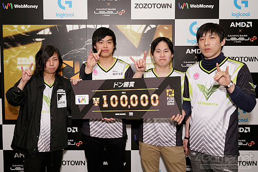 画像集 No.008のサムネイル画像 / 「PUBG JAPAN SERIES Season2 Grade1」。V3Fが2ドン勝でSSSに迫り,CGXも猛烈な追い上げを見せたDay2レポートを写真たっぷりでお届け