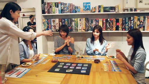 画像集 No.006のサムネイル画像 / 「街コロ」は，果たして合コンにも使えるのか。コラムニスト・犬山紙子さんの進行による“ボドゲ女子会”潜入レポート