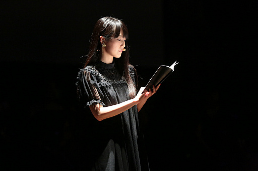 画像集 No.012のサムネイル画像 / 「NieR Music Concert 人形達ノ記憶」の模様をレポート。美しい音楽とオリジナルの朗読劇が,客席を「NieR:Automata」の世界へ引き込んだ