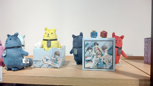 画像集 No.009のサムネイル画像 / ツキプロの期間限定ショップ「TSUKIPRO SHOP in HARAJUKU」内覧会レポート。“COT部”をテーマにツキコットや研究員姿のタレントが登場