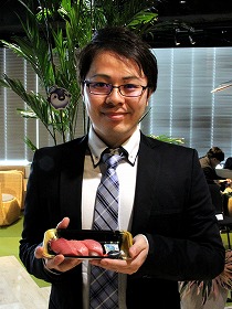 画像集 No.006のサムネイル画像 / NHNハンゲームの“RPG×釣り”アプリ「フィッシュアイランド2」が2月7日に配信予定。本マグロも振る舞われたプレス向け発表会をレポート