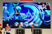 画像集 No.012のサムネイル画像 / Nintendo Switch 体験会の「ARMS」紹介ステージをレポート。椿姫彩菜さんが特訓を受けて“ARMSレディ&ボーイ”に挑戦