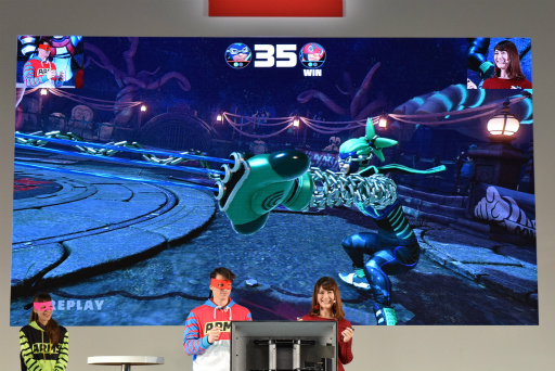 画像集 No.022のサムネイル画像 / Nintendo Switch 体験会の「ARMS」紹介ステージをレポート。椿姫彩菜さんが特訓を受けて“ARMSレディ&ボーイ”に挑戦