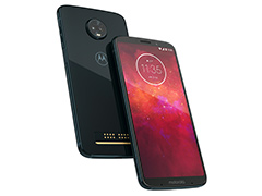 Motorolaの新型スマホ「moto z3 play」テストレポート。ミドルクラス相応の性能だが,合体オプション「moto mods」に魅力を感じるならアリ