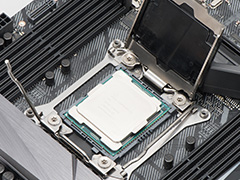 10コア20スレッド対応のSkylake-X「Core i9-7900X」性能速報