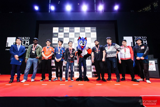 画像集 No.070のサムネイル画像 / 「ドラゴンボール ファイターズ」の最強プレイヤーが集結。第31回 東京国際映画祭にて行なわれた招待制トーナメント大会“超（スーパー）マッチ”レポート