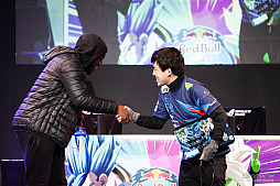 画像集 No.059のサムネイル画像 / 決勝大会への切符を懸けた最後のポイント大会「Red Bull DRAGON BALL FighterZ WORLD TOUR Japan」フォトレポート