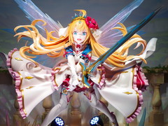 「プリコネフェス2023」にペコリーヌの等身大フィギュア登場。ミニゲームも充実した内覧会レポートをお届け