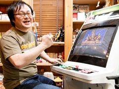 「閃乱カグラ」プロデューサー 高木謙一郎氏インタビュー。自宅である“ゲーム御殿”で,シリーズの“これまで”や“これから”,ルーツについて聞いた