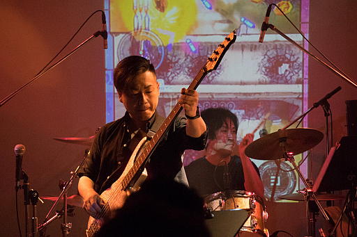 画像集#002のサムネイル/「雷電」や「ソニックウイングス」「アカとブルー」などの楽曲がアツく演じられた「ゲームとテクノがスキ!」をレポート。真尾まおも登場!?