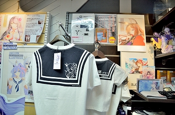 画像集 No.024のサムネイル画像 / いざ！ 横須賀鎮守府へ。「WoWS×アズレン」コラボイベント「三笠大先輩の横須賀散策」スタンプラリーをレポート