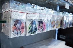 画像集 No.035のサムネイル画像 / 「刀使ノ巫女」SQUARE ENIX CAFEとのコラボ内容をレポート。フードやドリンクのほか，貴重な資料展示も